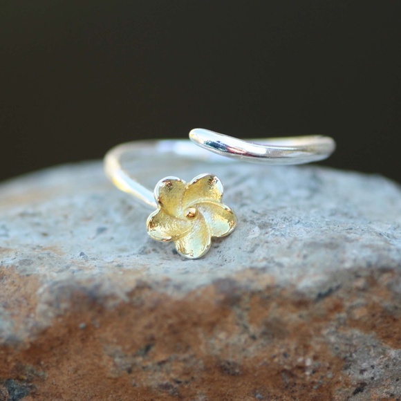 Plumeria Flower Ring Silver and Gold Band , Hawaii Ring , Adjustable - Picture 3 of 7